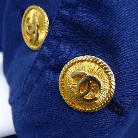 Vintage CHANEL Navy belted trench coat circa 1980 - Picture 8 of 15